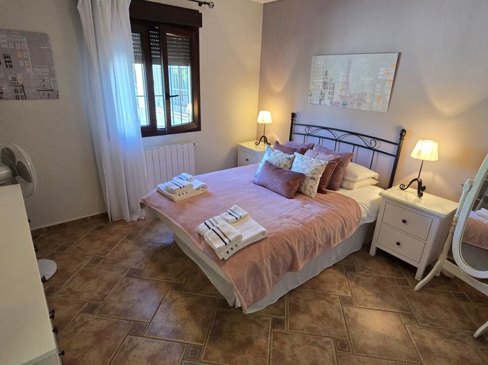 Image No.31-9 Bed Villa for sale