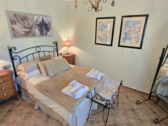 Image No.33-9 Bed Villa for sale