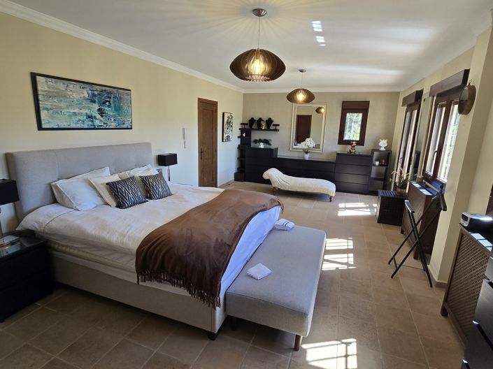 Image No.49-9 Bed Villa for sale