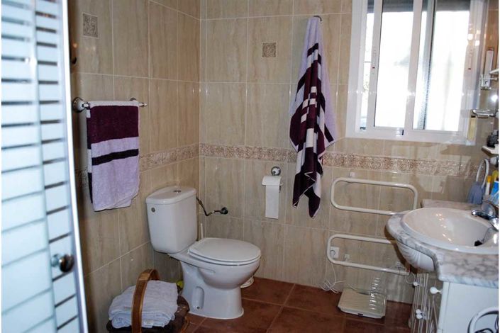 Image No.25-5 Bed Villa for sale