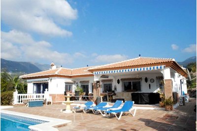 222-villa-for-sale-in-vinuela-8-large