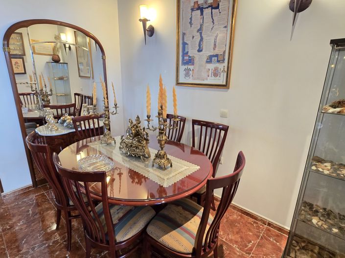 Image No.43-4 Bed Villa for sale