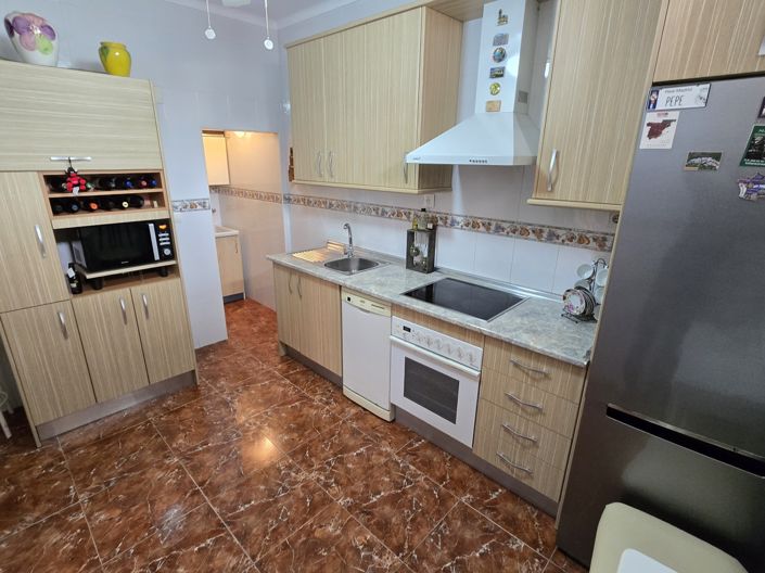 Image No.6-4 Bed Villa for sale