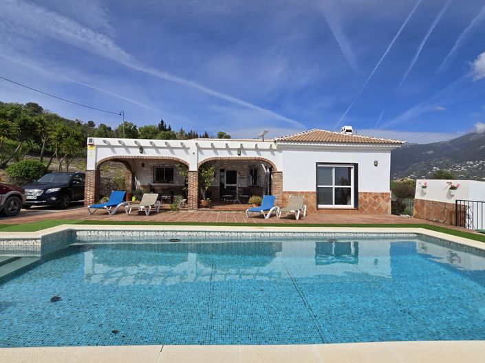 Image No.15-3 Bed Villa for sale