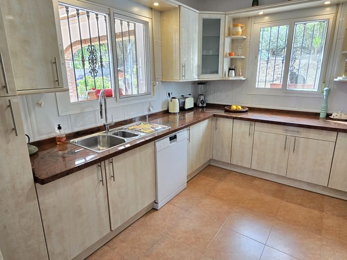 Image No.26-3 Bed Villa for sale