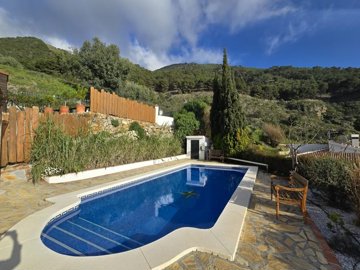1347-villa-for-sale-in-alcaucin-46406-large