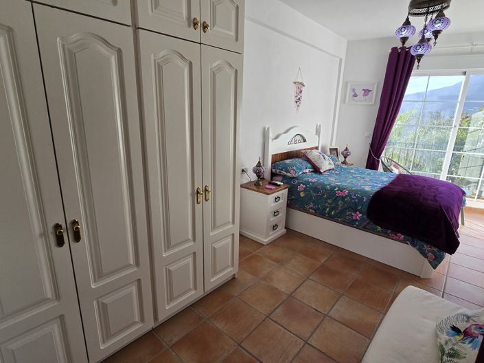 Image No.25-2 Bed Village House for sale