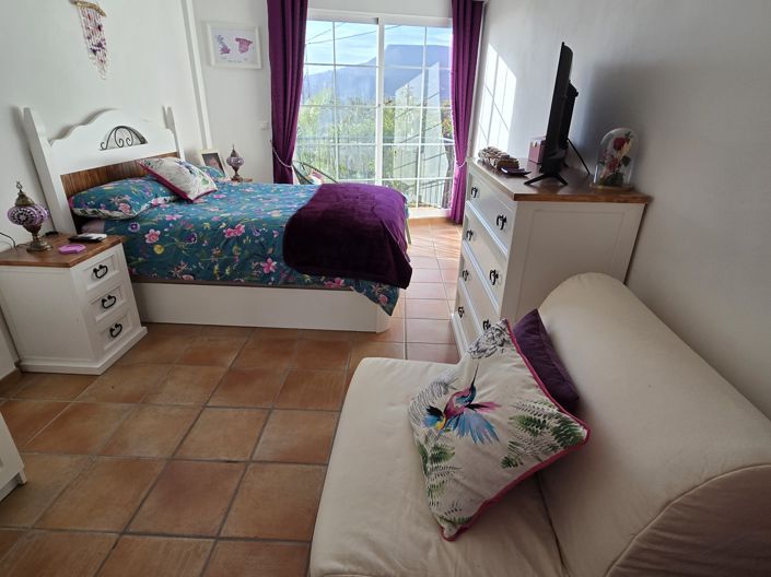 Image No.26-2 Bed Village House for sale