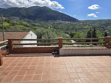 1352-village-house-for-sale-in-alcaucin-46704
