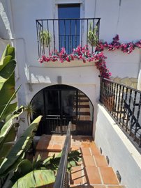 1353-village-house-for-sale-in-vinuela-54038-