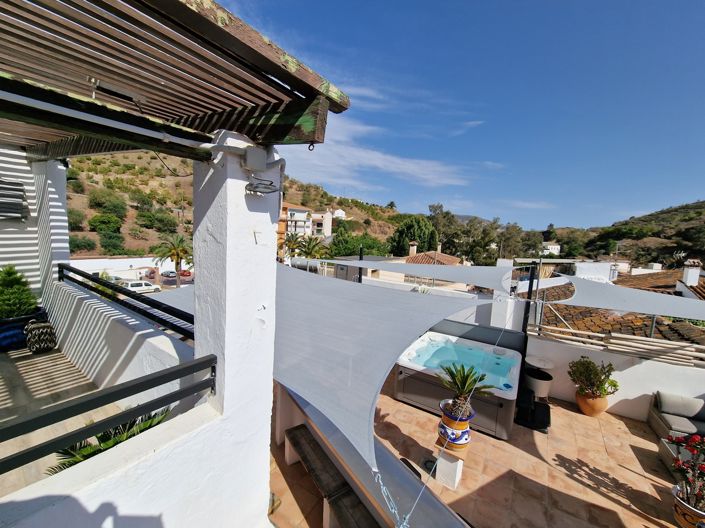 Image No.18-5 Bed Village House for sale