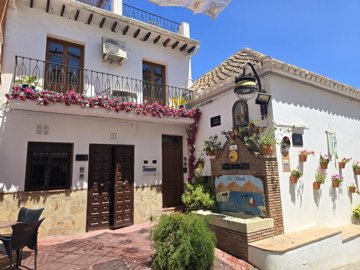 1353-village-house-for-sale-in-vinuela-54020-