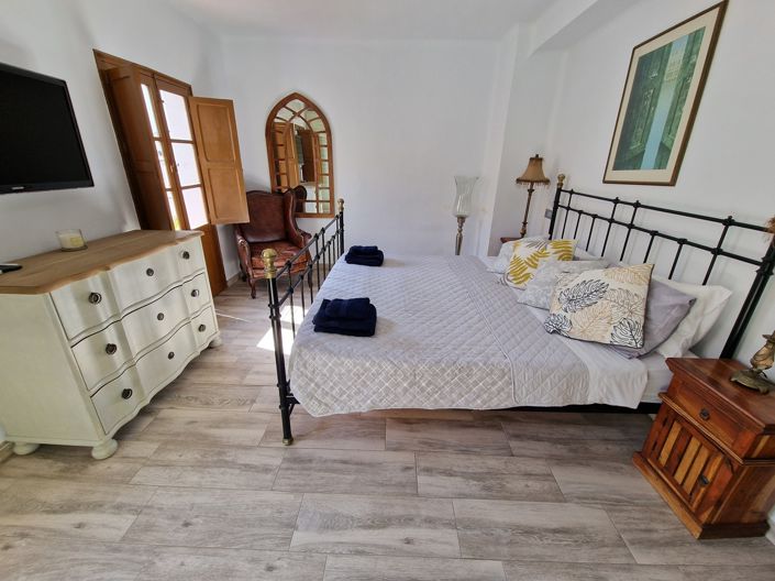 Image No.26-5 Bed Village House for sale