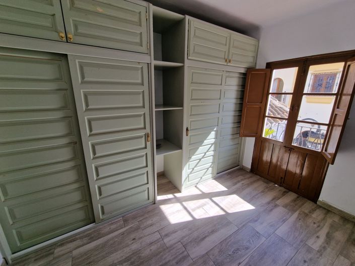 Image No.27-5 Bed Village House for sale