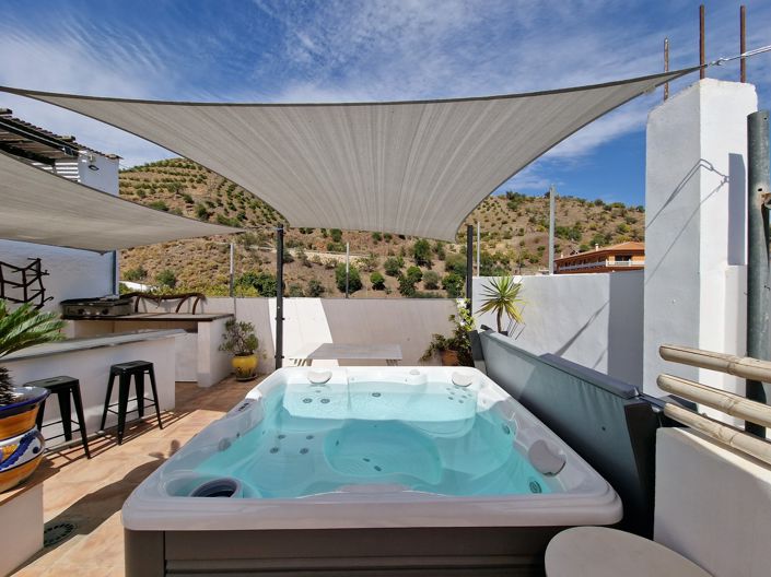 Image No.4-5 Bed Village House for sale
