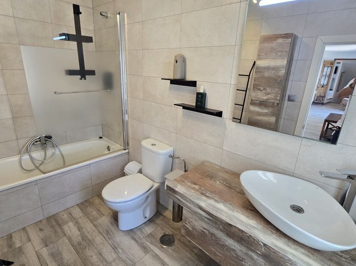 Image No.33-5 Bed Village House for sale