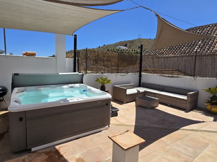 Image No.40-5 Bed Village House for sale