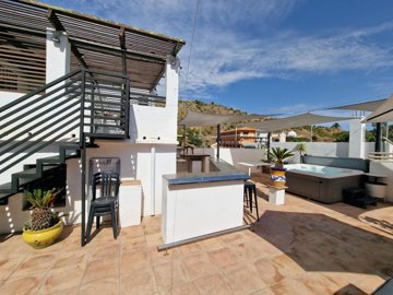 1353-village-house-for-sale-in-vinuela-46796-