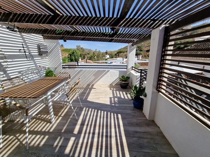 Image No.8-5 Bed Village House for sale