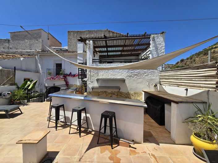 Image No.8-5 Bed Village House for sale