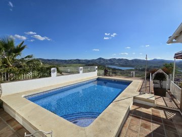1354-villa-for-sale-in-vinuela-46877-large