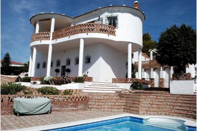 485-villafor-sale-in-vinuela-2-large