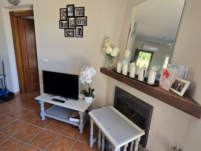 Image No.3-6 Bed Villa for sale