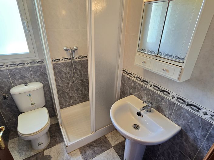 Image No.37-6 Bed Villa for sale