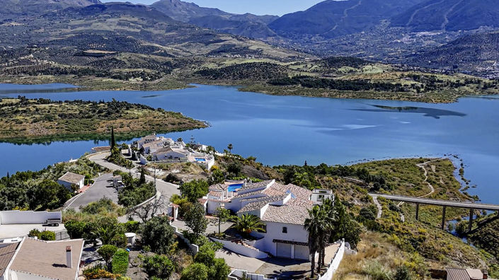 Image No.3-4 Bed Villa for sale