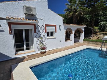 1363-villa-for-sale-in-vinuela-47202-large
