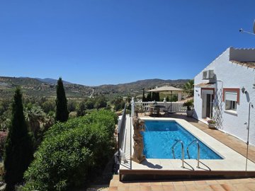 1363-villa-for-sale-in-vinuela-47213-large