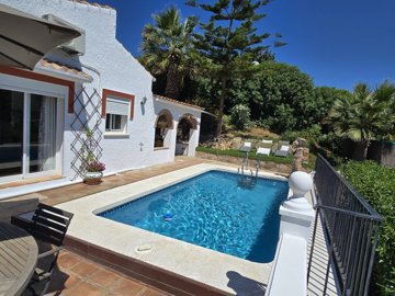 1363-villa-for-sale-in-vinuela-47201-large