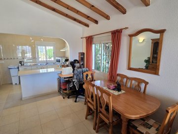 1364-villa-for-sale-in-alcaucin-47315-large