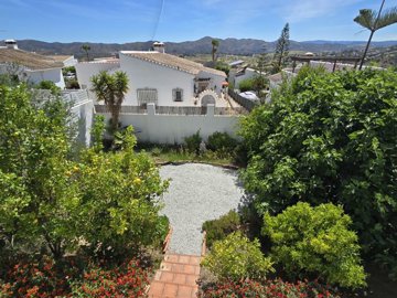 1364-villa-for-sale-in-alcaucin-47320-large