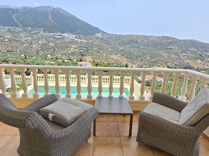 Image No.3-4 Bed Villa for sale