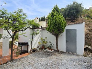 1365-villa-for-sale-in-vinuela-47341-large