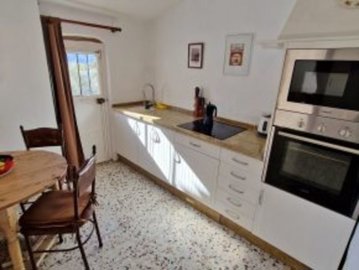1361-village-house-for-sale-in-comares-47164-
