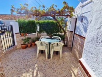 1361-village-house-for-sale-in-comares-47148-
