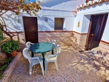 1361-village-house-for-sale-in-comares-47149-