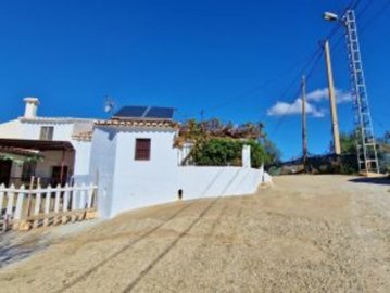 1361-village-house-for-sale-in-comares-47153-