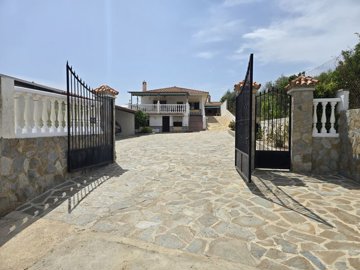 1368-villa-for-sale-in-periana-47737-large