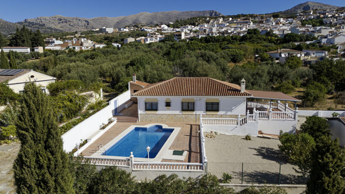 Image No.3-Villa de 4 chambres à vendre à Periana