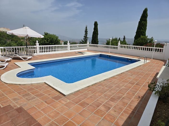 Image No.4-Villa de 4 chambres à vendre à Periana