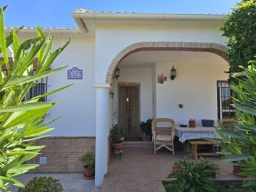 1369-villa-for-sale-in-venta-baja-47850-large