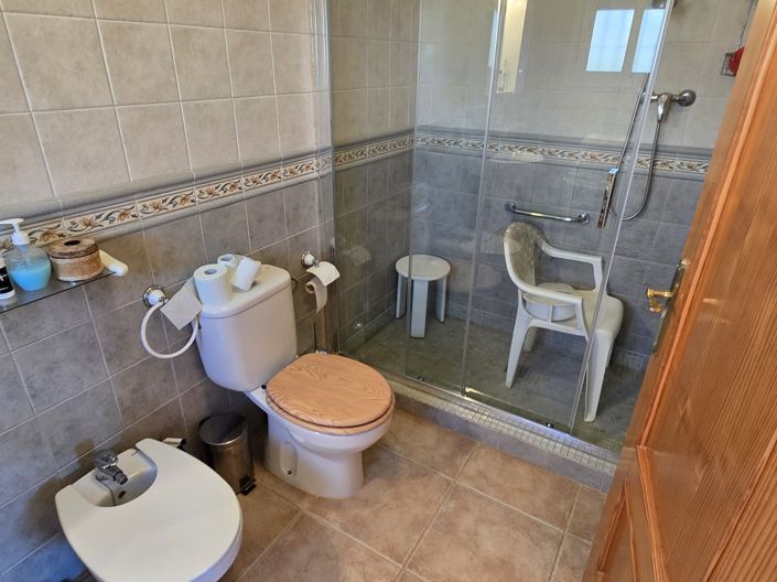 Image No.25-3 Bed Villa for sale