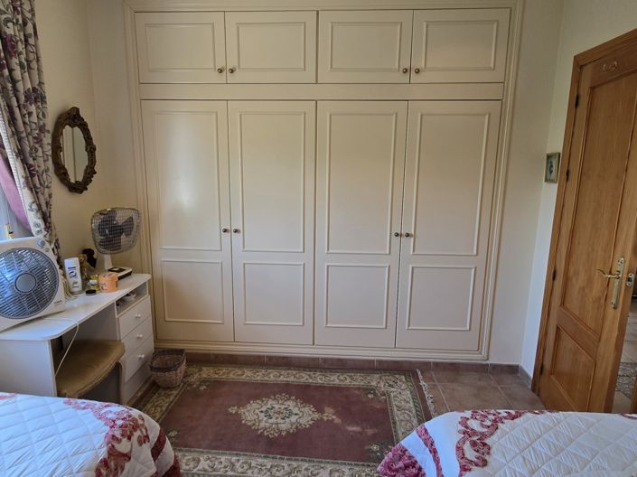 Image No.28-3 Bed Villa for sale