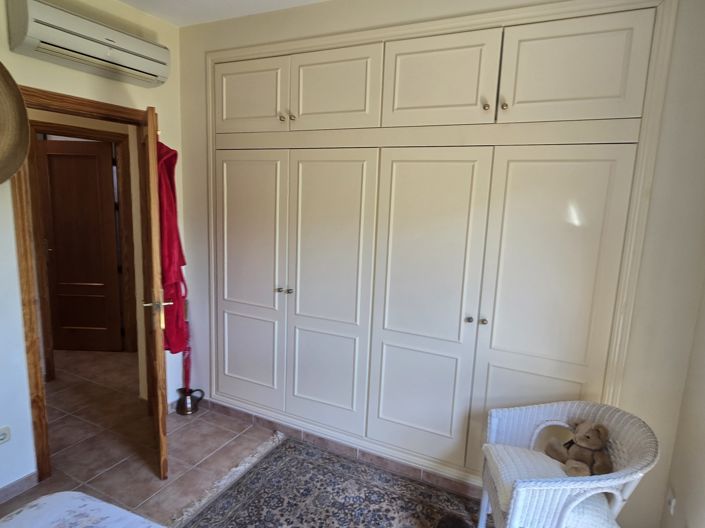 Image No.31-3 Bed Villa for sale