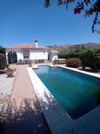 1369-villa-for-sale-in-venta-baja-47813-large
