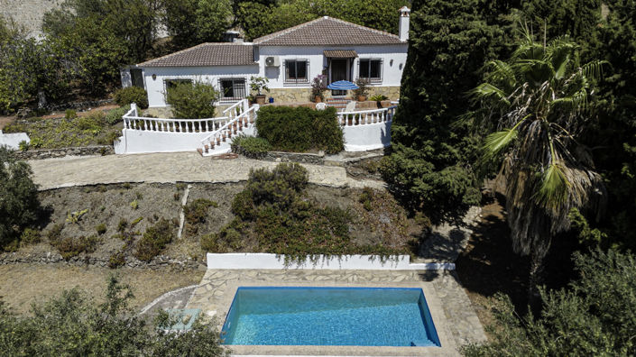 Image No.3-4 Bed Villa for sale