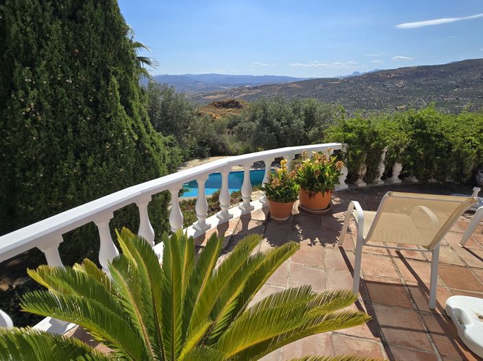 Image No.12-4 Bed Villa for sale